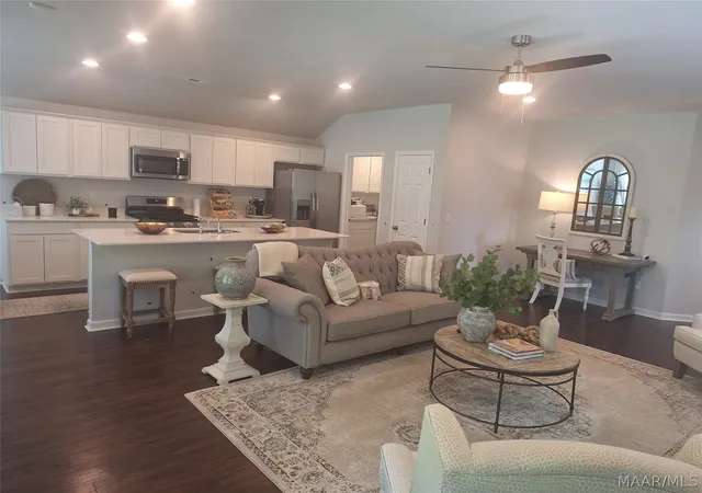 2nd image of 45 Spanish Ct, Eclectic, AL 36024 | MLS# 587680