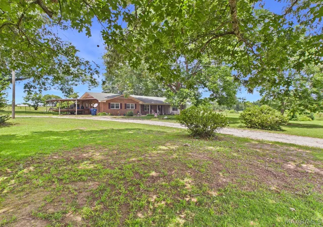 2nd image of 494 Carpenter Rd, Deatsville, AL 36022 | MLS# 587688