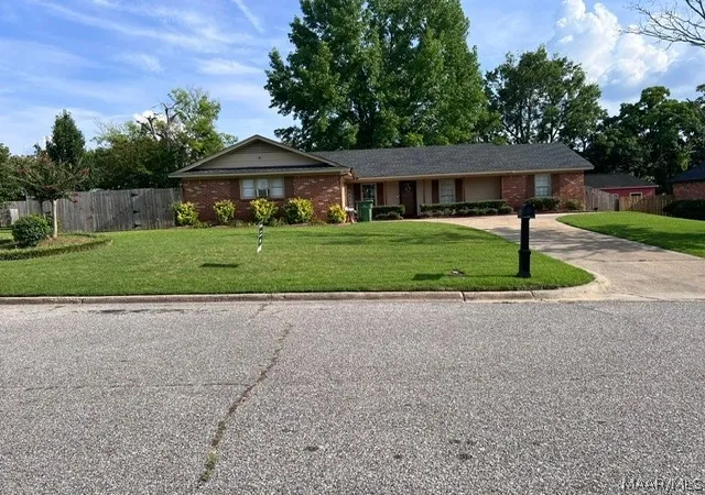2nd image of 3856 Rouse Ridge Rd, Montgomery, AL 36111 | MLS# 587696