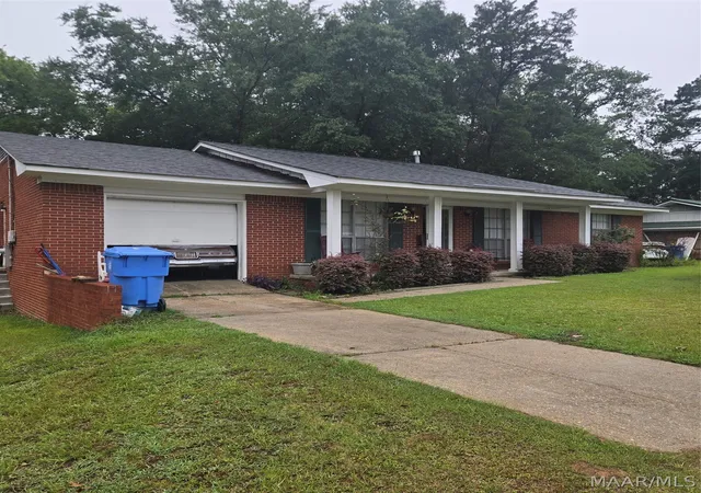 Homes for sale in Prattville, AL | 906 Skidmore Ave, Prattville, AL 36066 | MLS# 587863