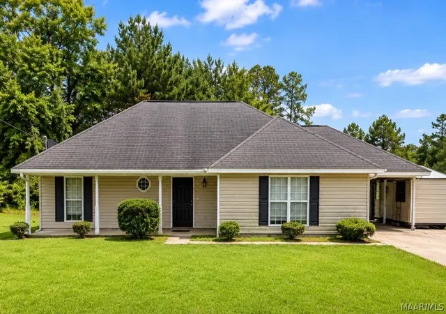 Photo 1 of Single family home for sale at 293 Lee Rd 2087, Salem, AL 36874 | MLS# 587851 | Listing updated on 2026-08-27
