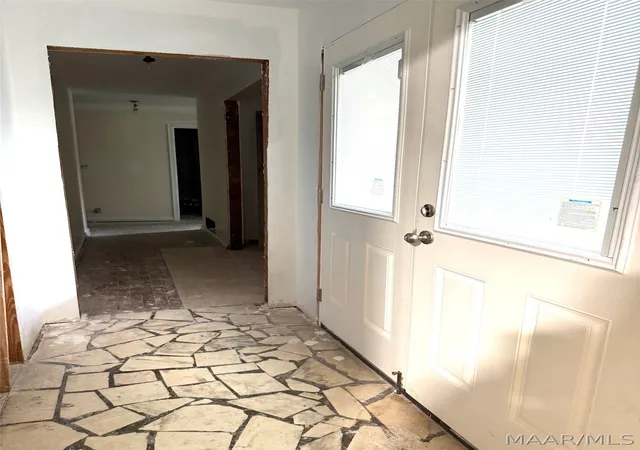 2nd image of 2711 Gwynnbrook Rd, Montgomery, AL 36116 | MLS# 587845