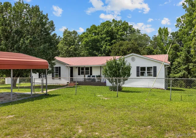 Homes for sale in Jemison, AL | 468 County Road 132 Road, Jemison, AL 35085 | MLS# 587876
