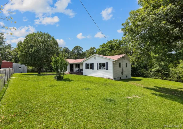 Homes for sale in Jemison, AL | 468 County Road 132 Road, Jemison, AL 35085 | MLS# 587876
