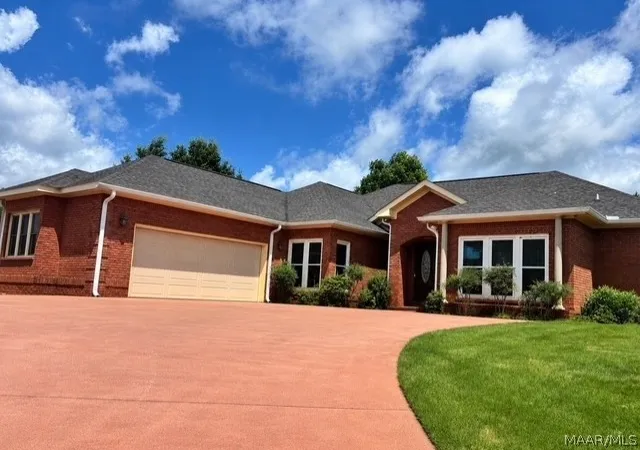 Photo 1 of Single family home for sale at 420 White Oak Way, Greenville, AL 36037 | MLS# 587988 | Listing updated on 2026-09-30