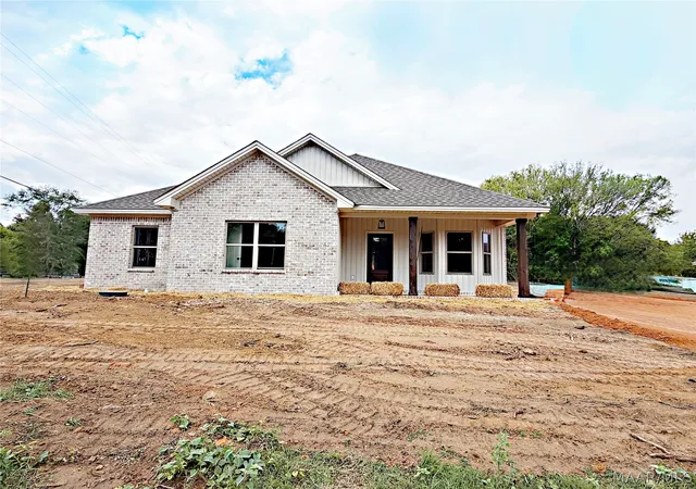 1st image of 3 Shawnee Dr, Wetumpka, AL 36092 | MLS# 587994