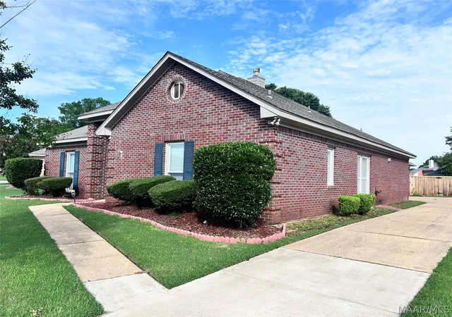 3rd image of 8933 Chantilly Wy, Montgomery, AL 36116 | MLS# 588005