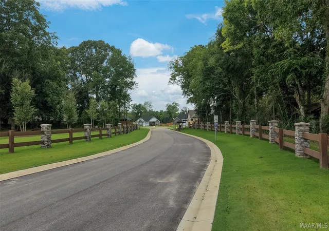 24th image of 83 Lorie Lee Loop, Prattville, AL 36066 | MLS# 588007