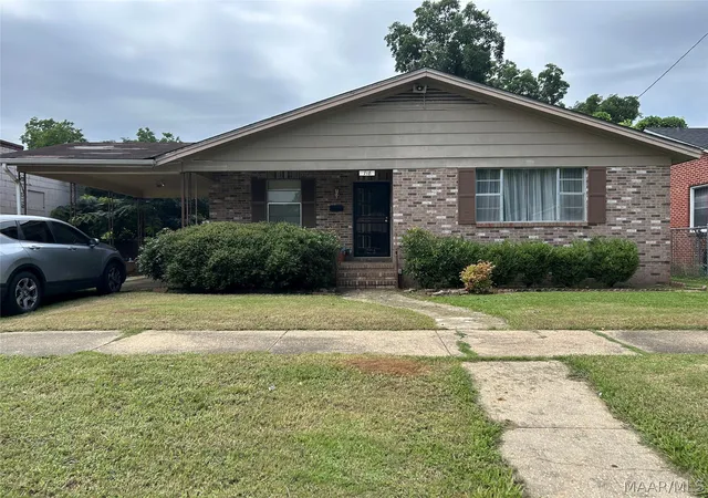 1st image of 718 First Ave, Selma, AL 36701 | MLS# 588006
