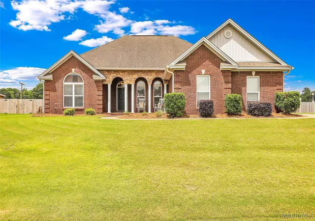 1st image of 46 Jennifer Ln, Deatsville, AL 36022 | MLS# 587782