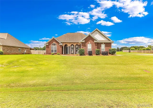 30th image of 46 Jennifer Ln, Deatsville, AL 36022 | MLS# 587782
