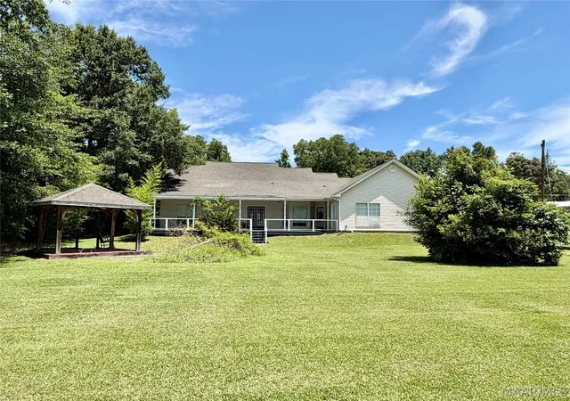 Homes for sale in Deatsville, AL | 106 Briar Loop Rd, Deatsville, AL 36022 | MLS# 588084