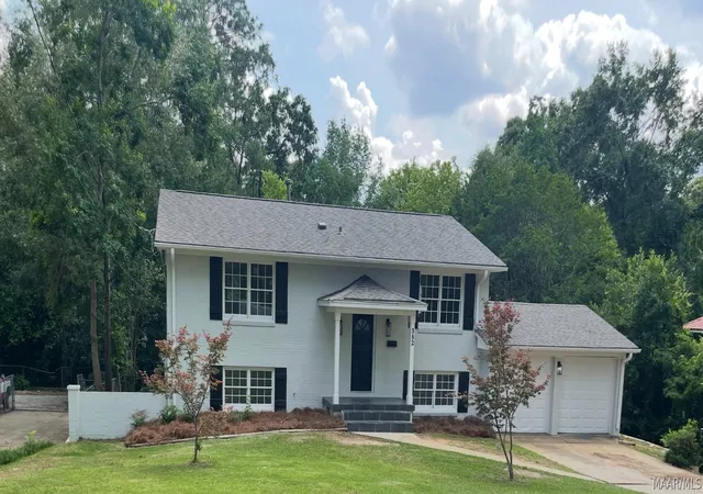 Photo 1 of Sale Pending at 382 Holly Ridge Dr, Montgomery, AL 36109 | MLS# 588011 | Listing updated on 2026-08-04