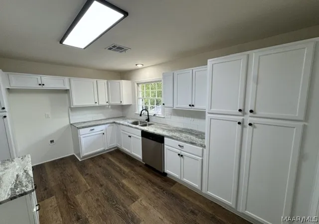 Photo 3 of Sale Pending at 382 Holly Ridge Dr, Montgomery, AL 36109 | MLS# 588011 | Listing updated on 2026-08-04