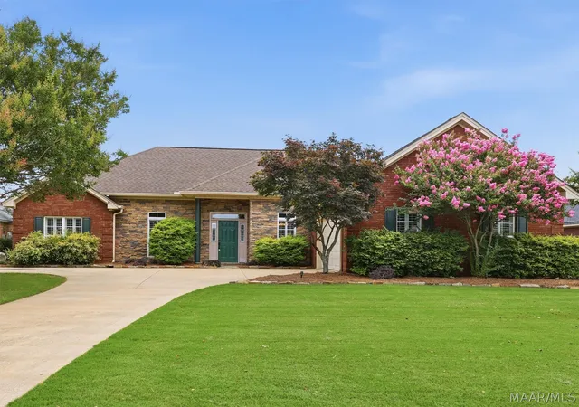 Homes for sale in Pike Road, AL | 9573 Lochworth Ct, Pike Road, AL 36064 | MLS# 587947