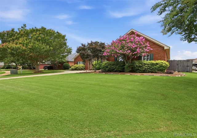 Homes for sale in Pike Road, AL | 9573 Lochworth Ct, Pike Road, AL 36064 | MLS# 587947