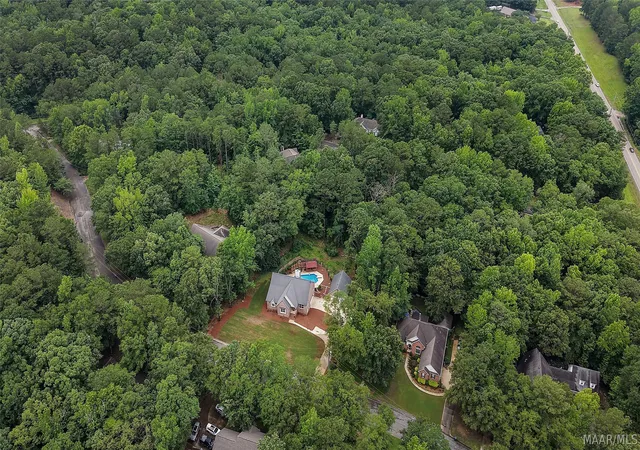 Homes for sale in Wetumpka, AL | 106 Martin Dr, Wetumpka, AL 36092 | MLS# 587895