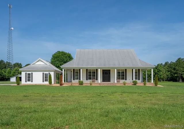 Homes for sale in Pike Road, AL | 562 Flowers Rd, Pike Road, AL 36064 | MLS# 587878