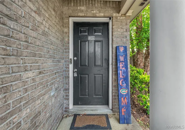 2nd image of 1309 Cameron Ct, Montgomery, AL 36117 | MLS# 588128