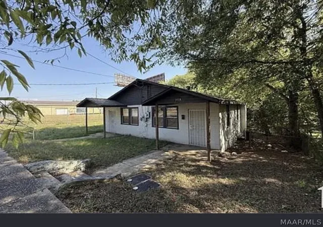 Photo 1 of Multi family home for sale at 2431 & 2433 Hickman St, Montgomery, AL 36108 | MLS# 588144 | Listing updated on 2026-08-18