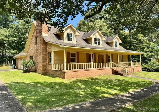 Homes for sale in Tallassee, AL | 408 Golden Dr, Tallassee, AL 36078 | MLS# 588080