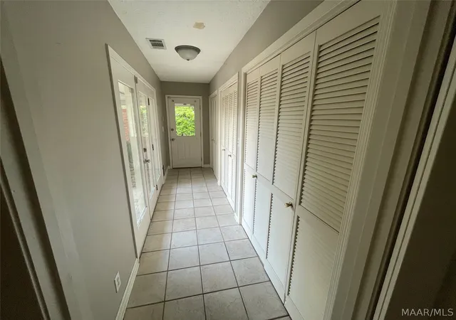 2nd image of 2928 Jamestown Dr, Montgomery, AL 36111 | MLS# 588195