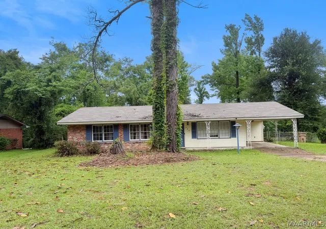 1st image of 529 Dixie Dr, Selma, AL 36701 | MLS# 588203