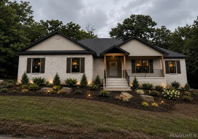 1st image of 421 Sunnybrook Dr, Deatsville, AL 36022 | MLS# 588217