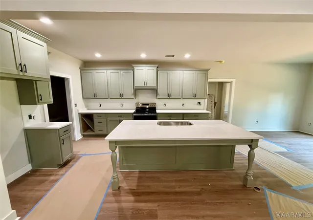3rd image of 421 Sunnybrook Dr, Deatsville, AL 36022 | MLS# 588217