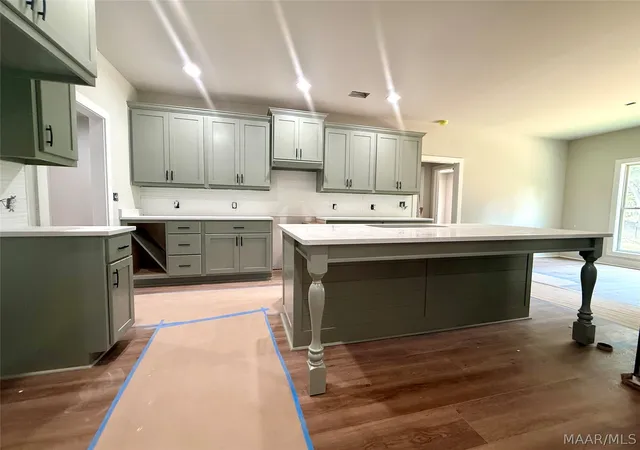 4th image of 421 Sunnybrook Dr, Deatsville, AL 36022 | MLS# 588217