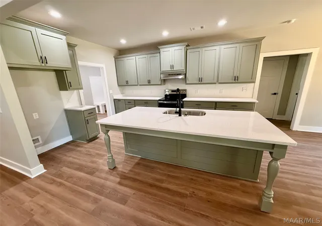 Photo 4 of Single family home for sale at 421 Sunnybrook Dr, Deatsville, AL 36022 | MLS# 588217 | Listing updated on 2026-10-02