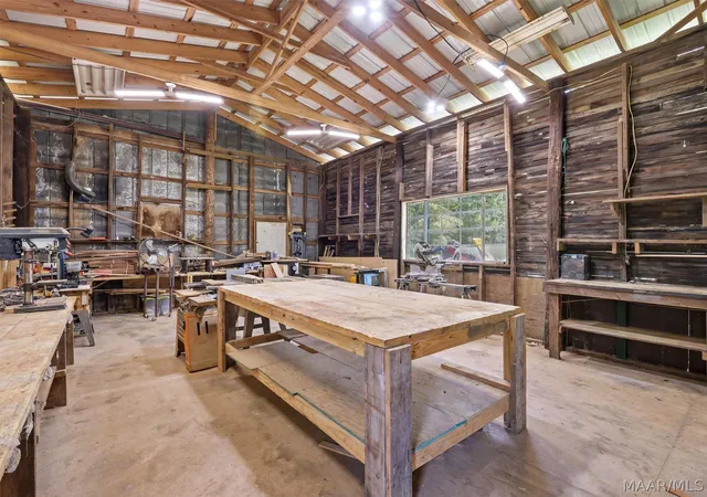 Photo 4 of Single family home for sale at 1141 Grass Farm Rd, Titus, AL 36080 | MLS# 588188 | Listing updated on 2026-10-07