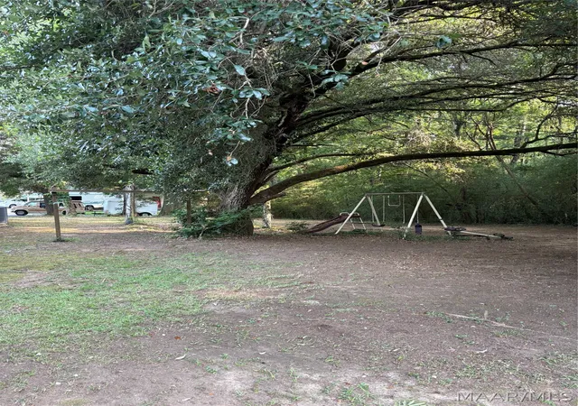 10th image of 3901 Merrifield Dr, Valley Grande, AL 36703 | MLS# 588243