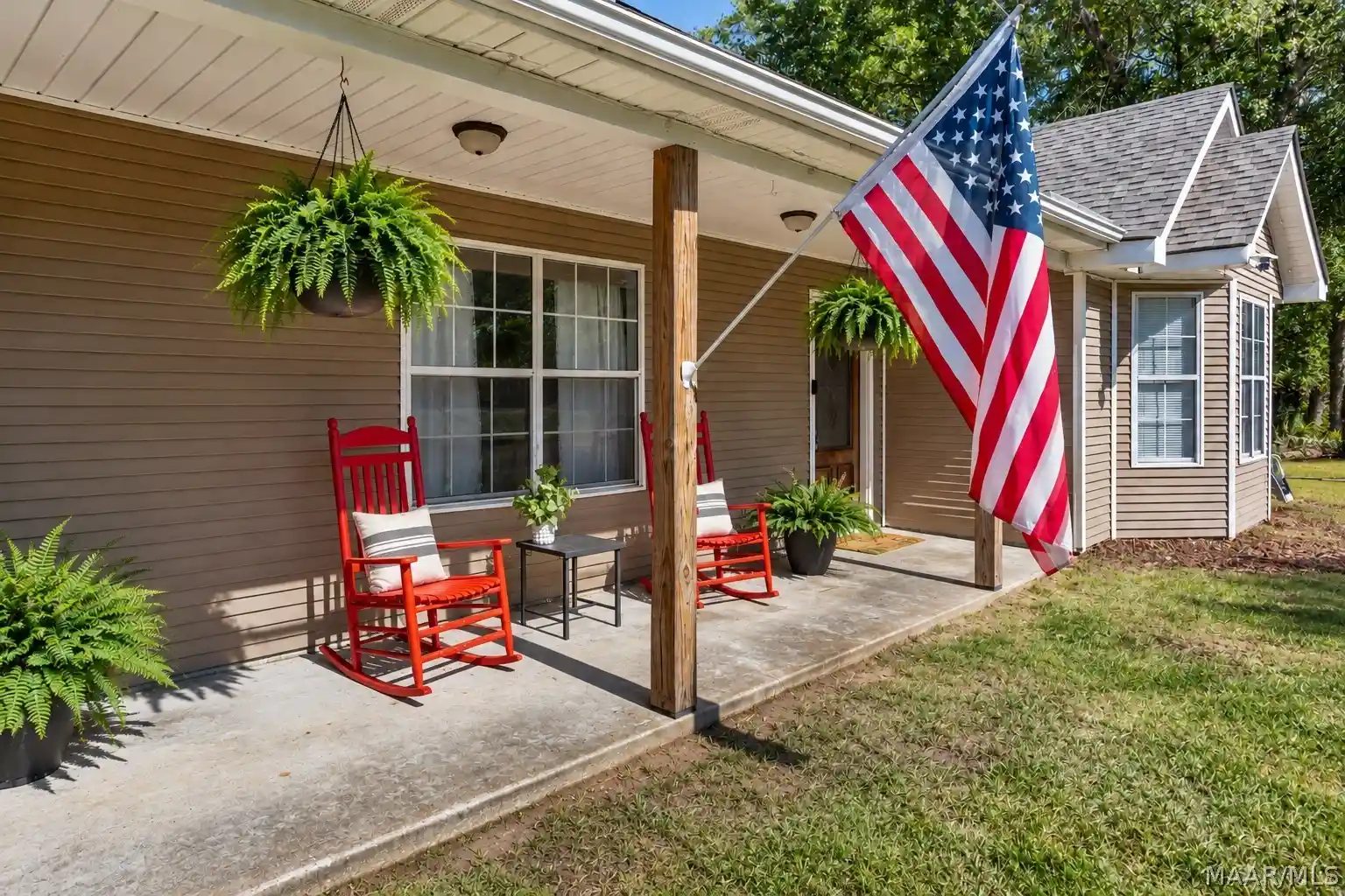 Photo 1 of Single family home for sale at 105 Lakeview Ct, Wetumpka, AL 36092 | MLS# 588186 | Listing updated on 2026-10-19