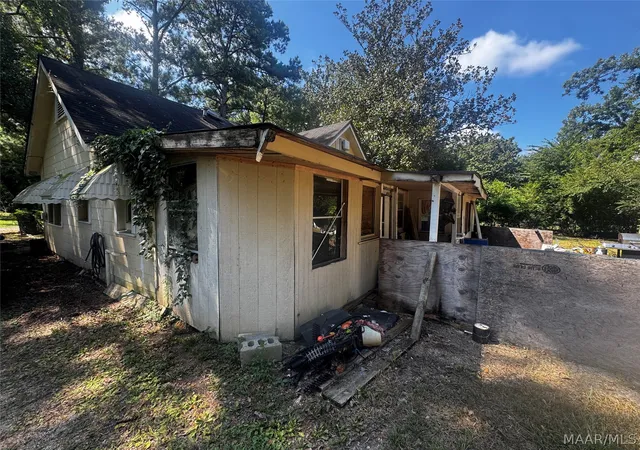 1st image of 27 2nd St, Montgomery, AL 36108 | MLS# 588288