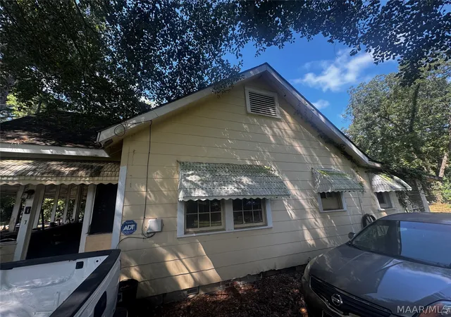 2nd image of 27 2nd St, Montgomery, AL 36108 | MLS# 588288