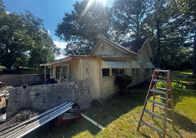 Homes for sale in Montgomery, AL | 27 2Nd St, Montgomery, AL 36108 | MLS# 588288