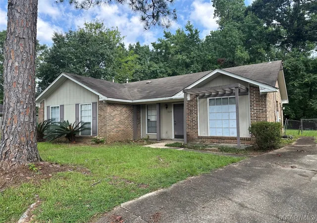 Photo 3 of Single family home for sale at 1024 N Burbank Dr, Montgomery, AL 36117 | MLS# 588284 | Listing updated on 2026-07-02