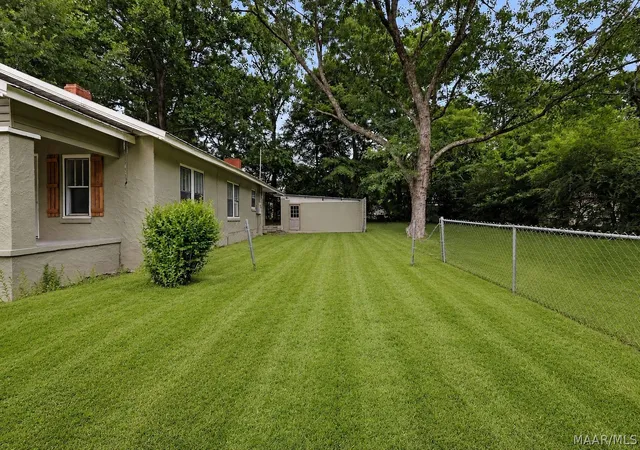 2nd image of 1412 Taylor Ave, Clanton, AL 35045 | MLS# 588300