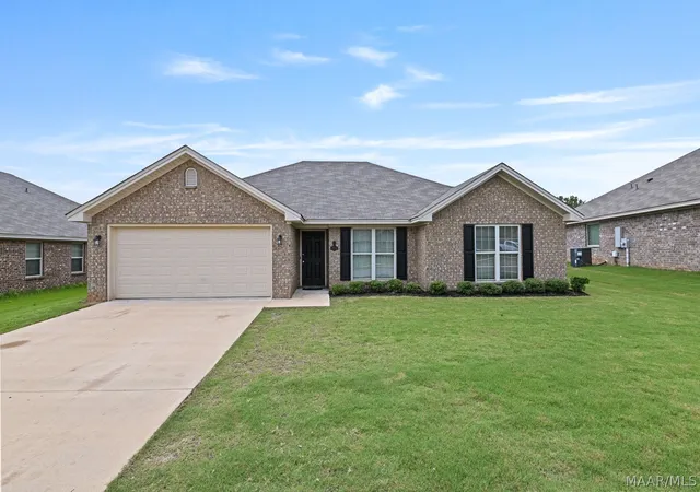 Homes for sale in Prattville, AL | 730 Park Ln, Prattville, AL 36067 | MLS# 588328