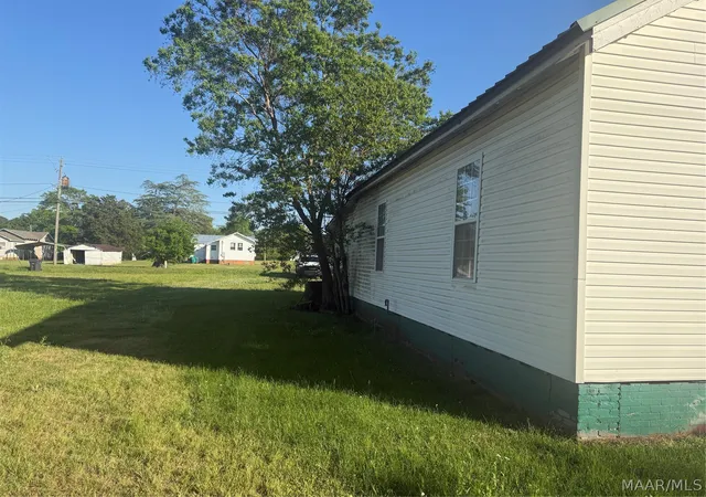2nd image of 310 Freeman Ave, Tallassee, AL 36078 | MLS# 588079
