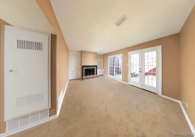 Photo 3 of Townhouse for sale at 2025 Rexford Rd, Montgomery, AL 36116 | MLS# 588391 | Listing updated on 2026-08-28