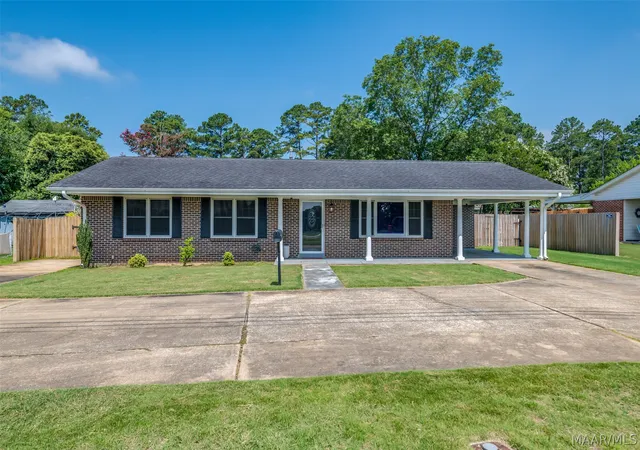 1st image of 617 Fairview Ave, Prattville, AL 36066 | MLS# 588412