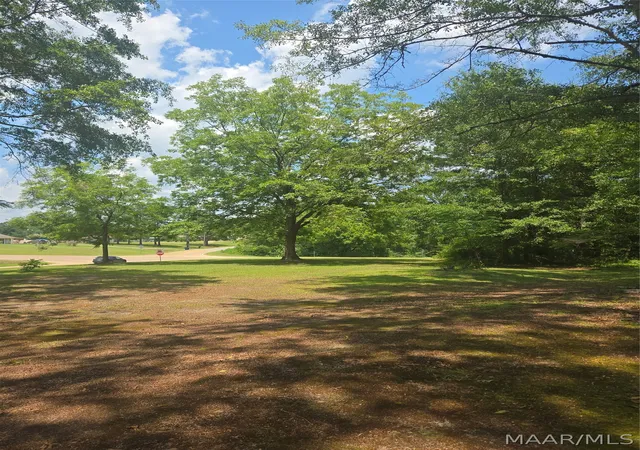 13th image of 636 Copeland Rd, Wetumpka, AL 36092 | MLS# 588423