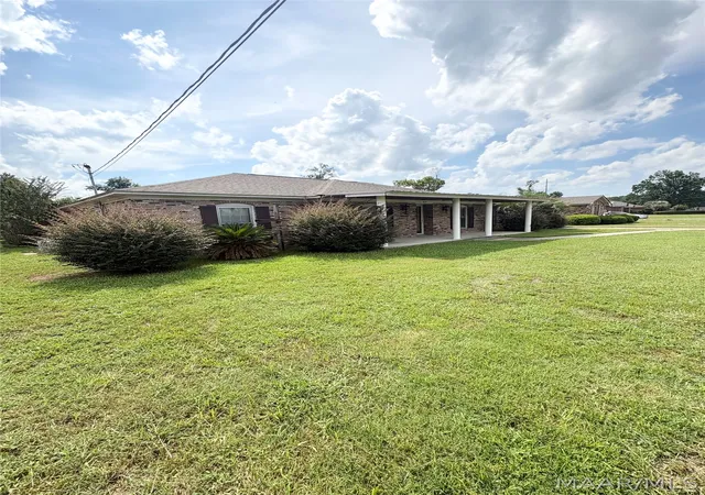 4th image of 309 Pinehaardt Dr, Selma, AL 36701 | MLS# 588428