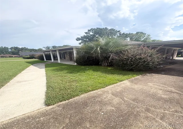 5th image of 309 Pinehaardt Dr, Selma, AL 36701 | MLS# 588428