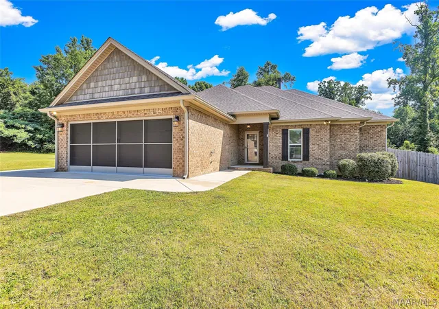 1st image of 452 Regans Wy, Deatsville, AL 36022 | MLS# 588427