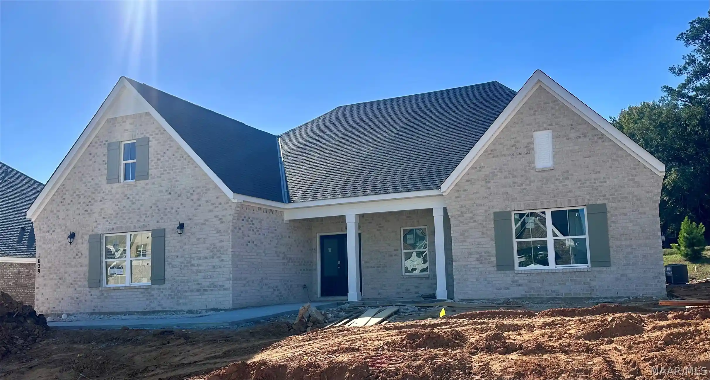 Photo 1 of Single family home for sale at 1029 Sunfield Dr, Prattville, AL 36066 | MLS# 588478 | Listing updated on 2026-10-27