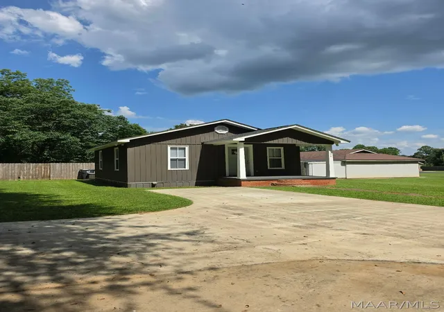 2nd image of 142 Little Rd, Tallassee, AL 36078 | MLS# 588497