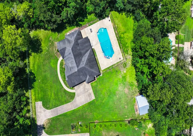 Photo 3 of Single family home for sale at 737a N Memorial Dr, Prattville, AL 36067 | MLS# 588556 | Listing updated on 2026-10-07